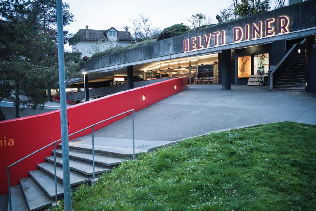Helvti Diner Urania Umbau